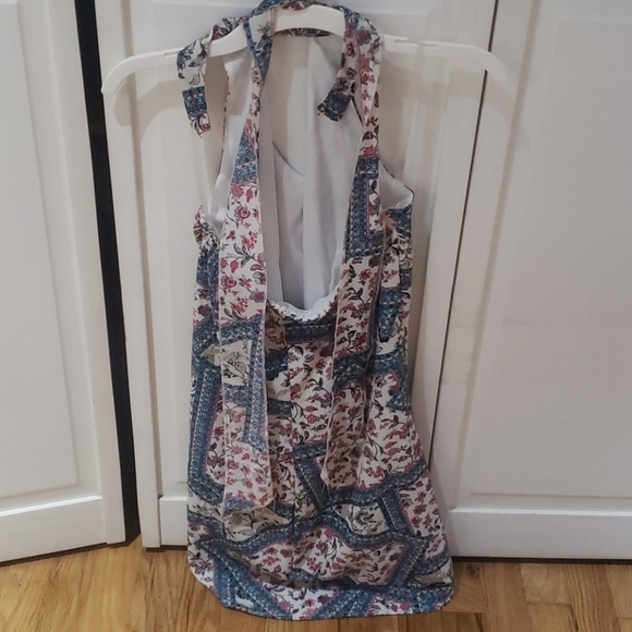 Dress - Picture 2 of 4